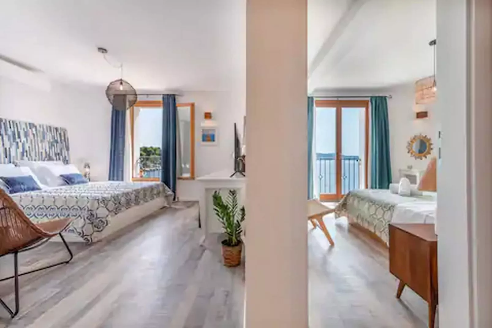 Mamma mia luxury rooms - Luxury  Double Room with Sea View (Gorgeous beachfront room) - 3-Bedroom