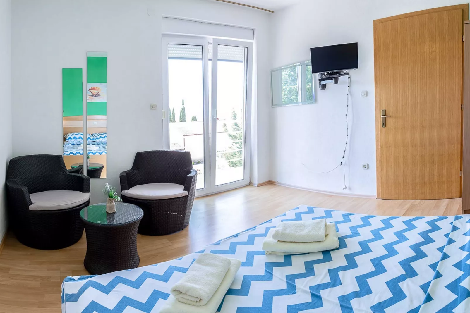Apartments Smokvica - One Bedroom Apartment with Balcony with Sea View (Apartment 1)-Schlafzimmer