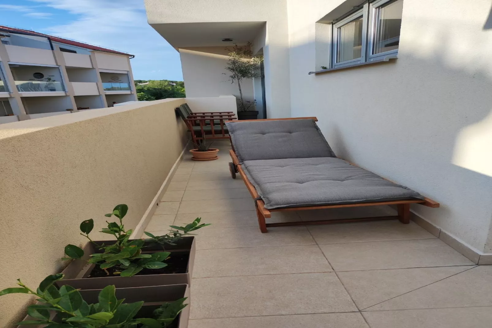 SALT Apartment - One Bedroom Apartment with Terrace and Sea View-Living room