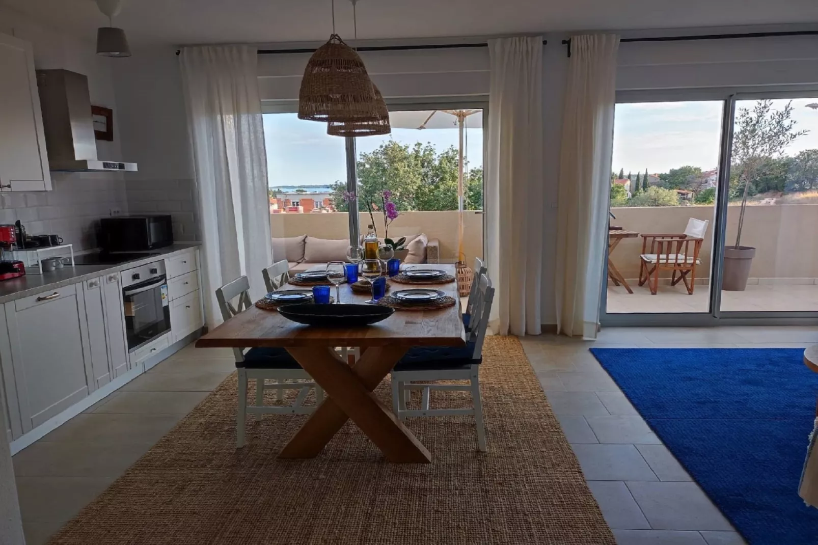 SALT Apartment - One Bedroom Apartment with Terrace and Sea View-Living room