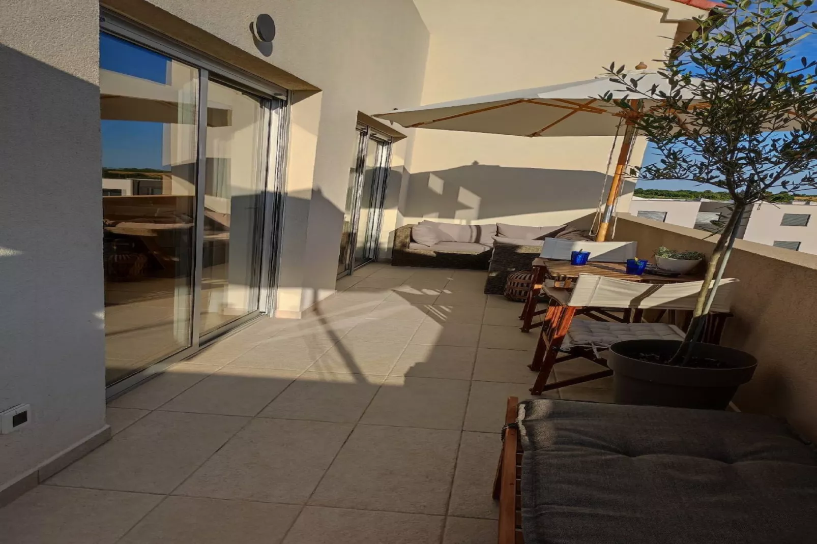 SALT Apartment - One Bedroom Apartment with Terrace and Sea View-Living room