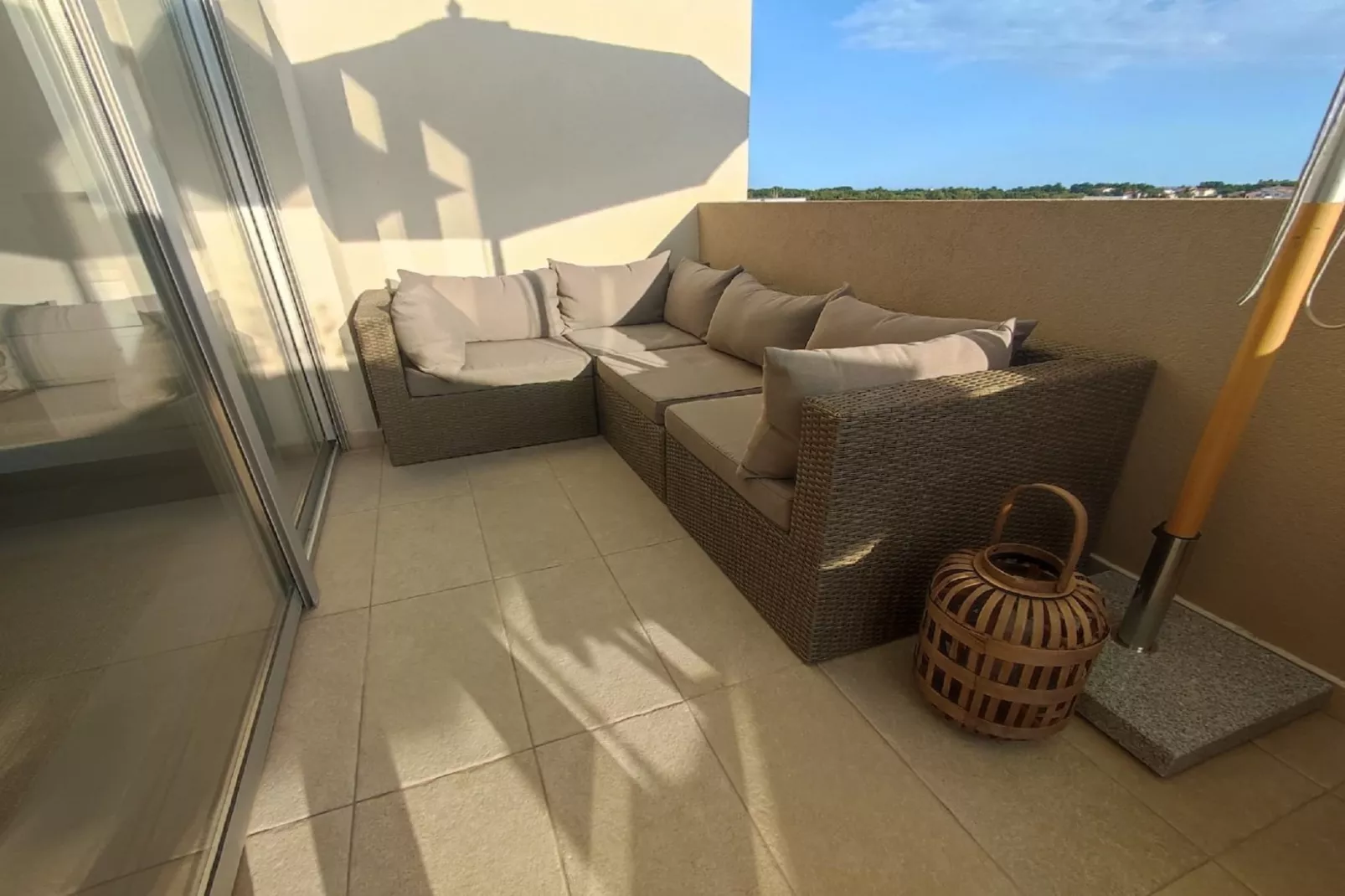 SALT Apartment - One Bedroom Apartment with Terrace and Sea View-Living room