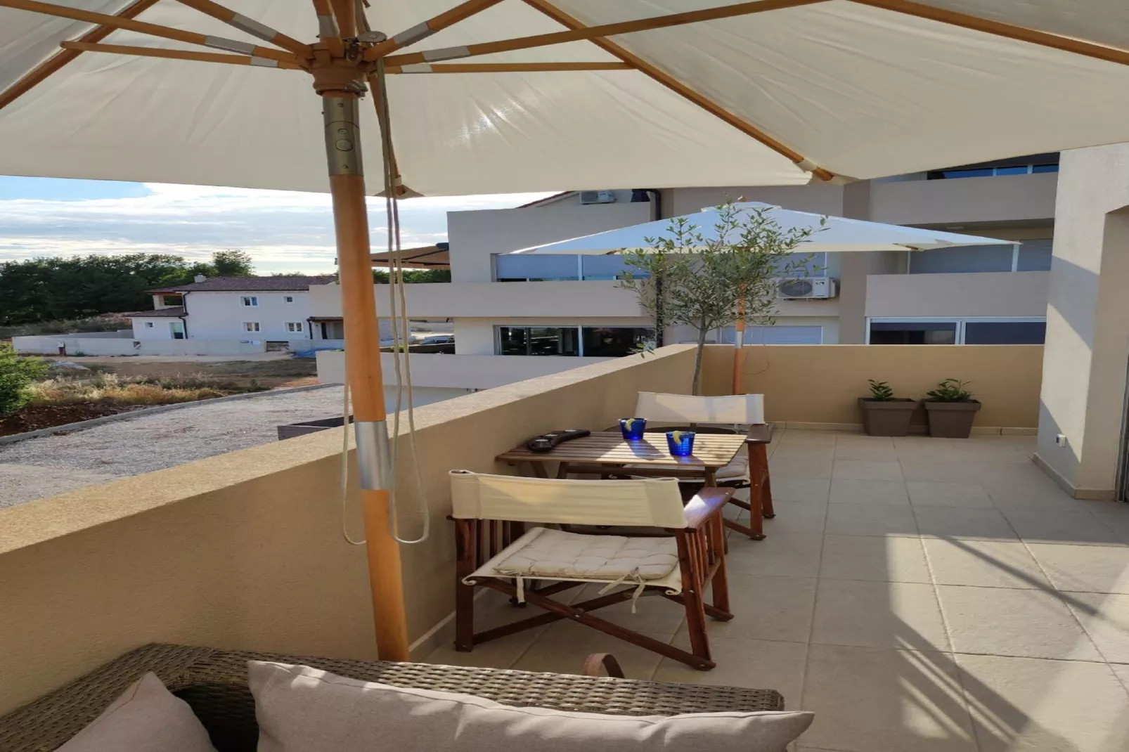 SALT Apartment - One Bedroom Apartment with Terrace and Sea View-Living room