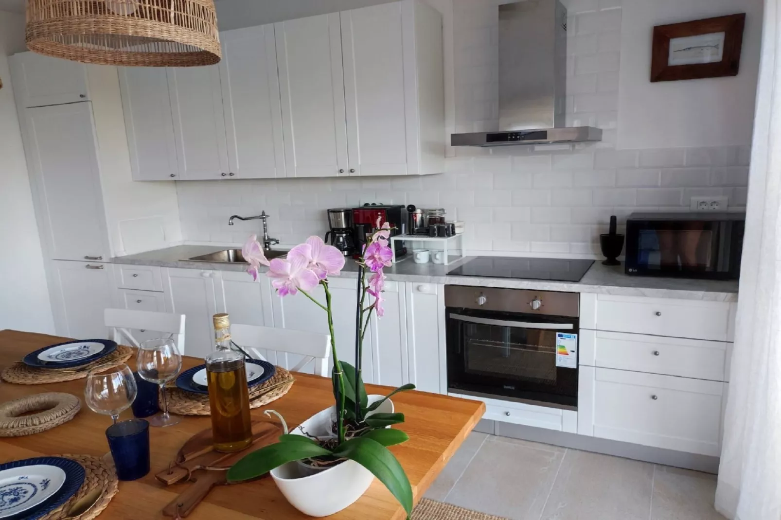 SALT Apartment - One Bedroom Apartment with Terrace and Sea View-Kitchen