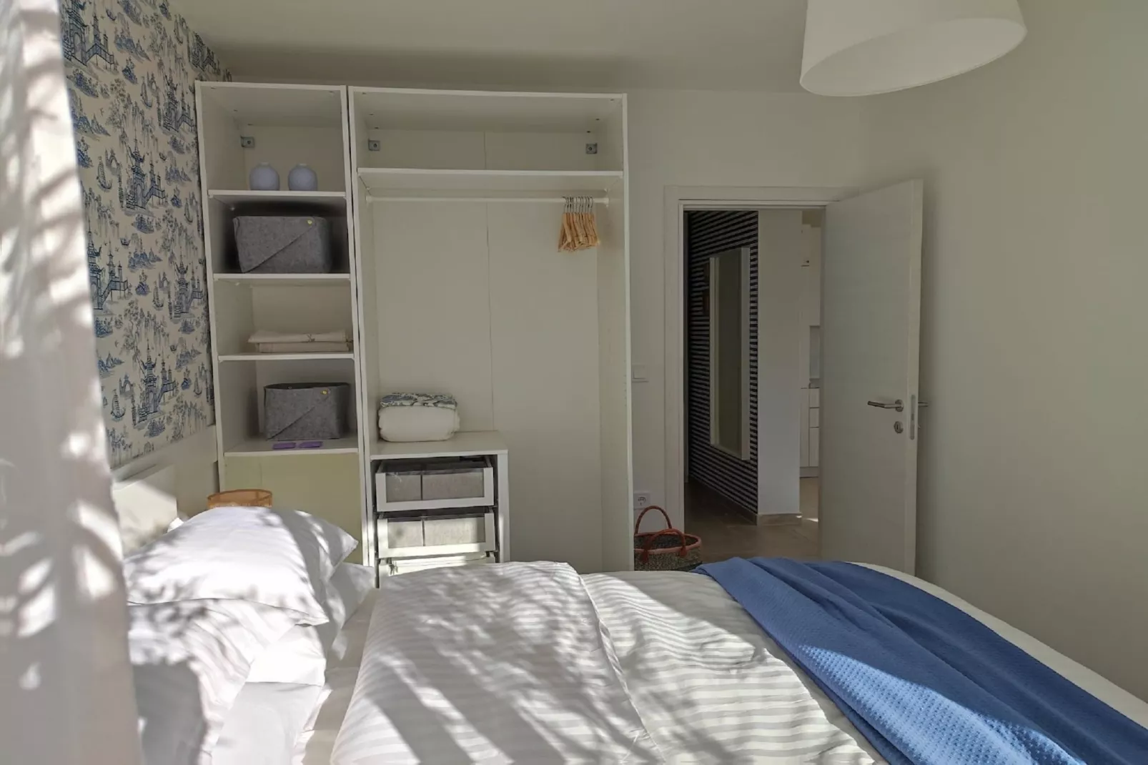 SALT Apartment - One Bedroom Apartment with Terrace and Sea View-Bedroom