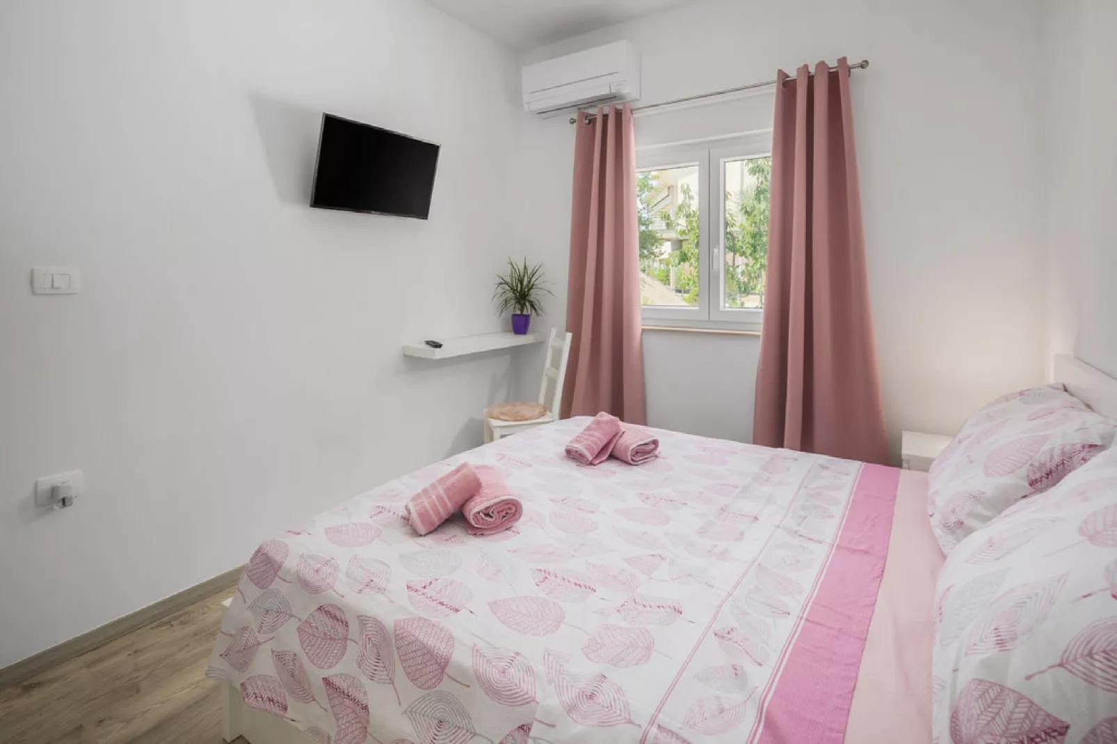 Villa Tomicich - Three Bedroom Villa with Swimming Pool