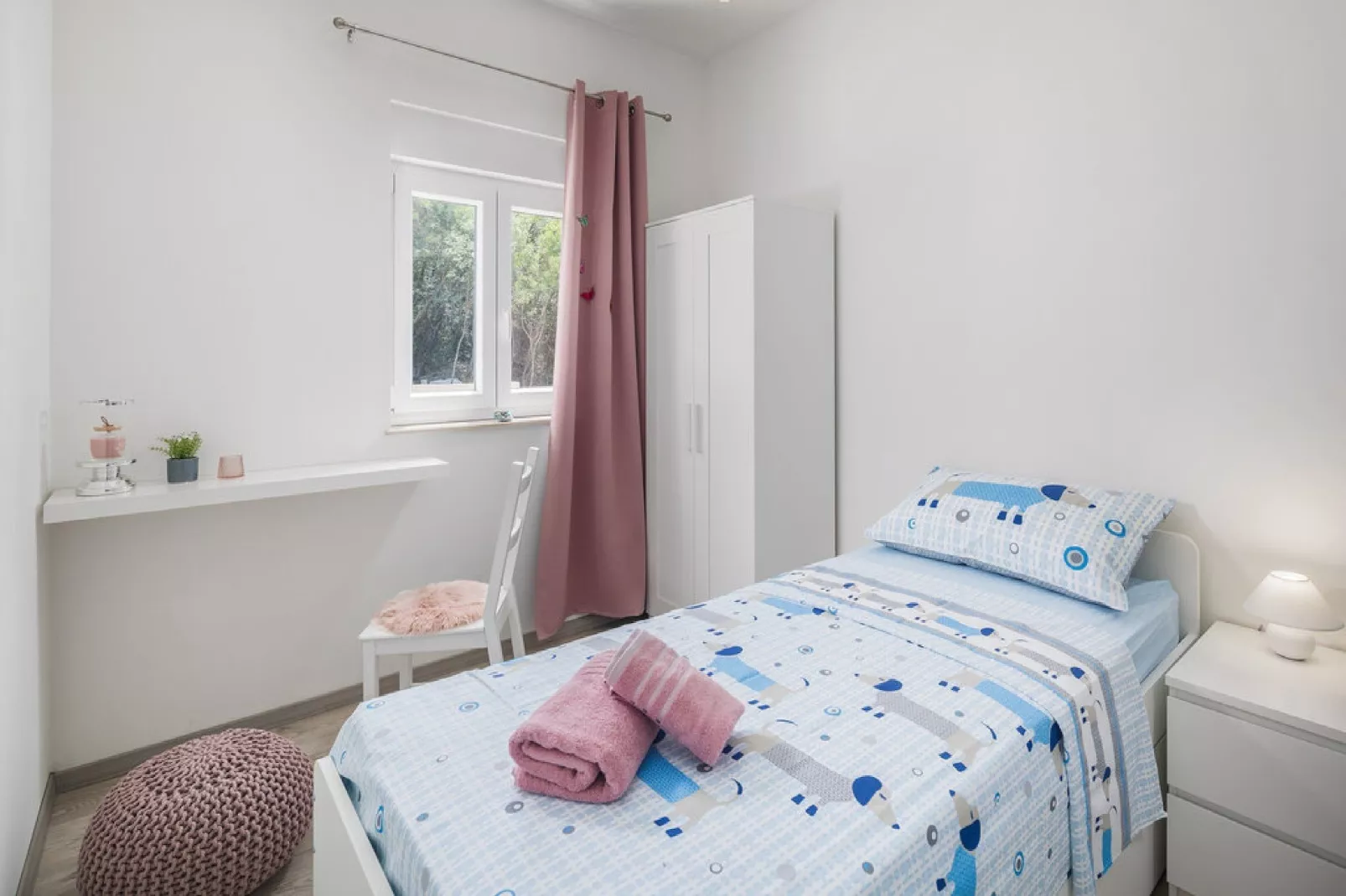 Villa Tomicich - Three Bedroom Villa with Swimming Pool-Bedroom