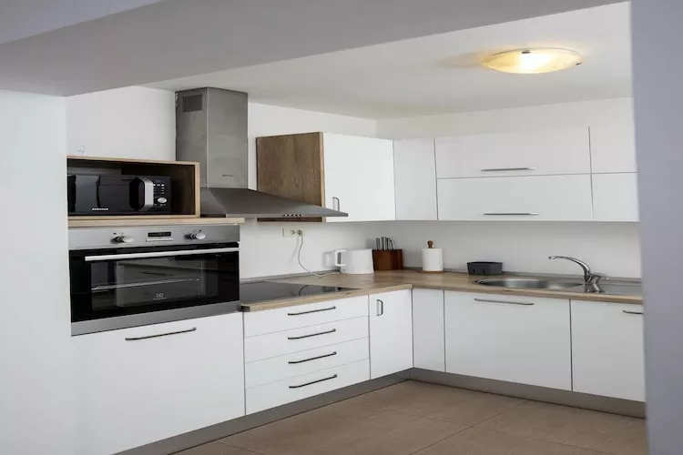 Apartment Villa Andelka- Three Bedroom Apartment with Swimming Pool-Cuisine