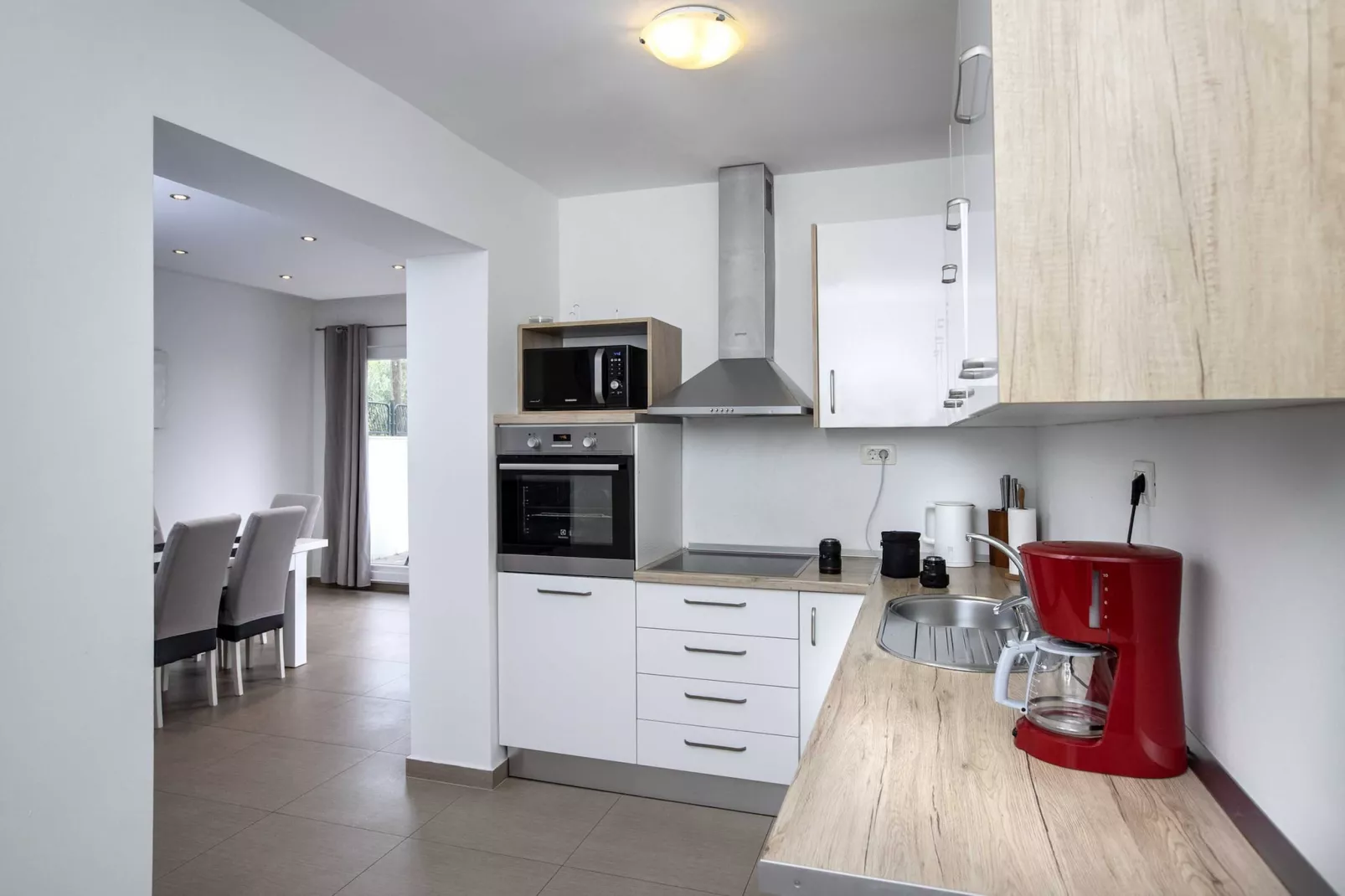 Apartment Villa Andelka- Three Bedroom Apartment with Swimming Pool-Cuisine