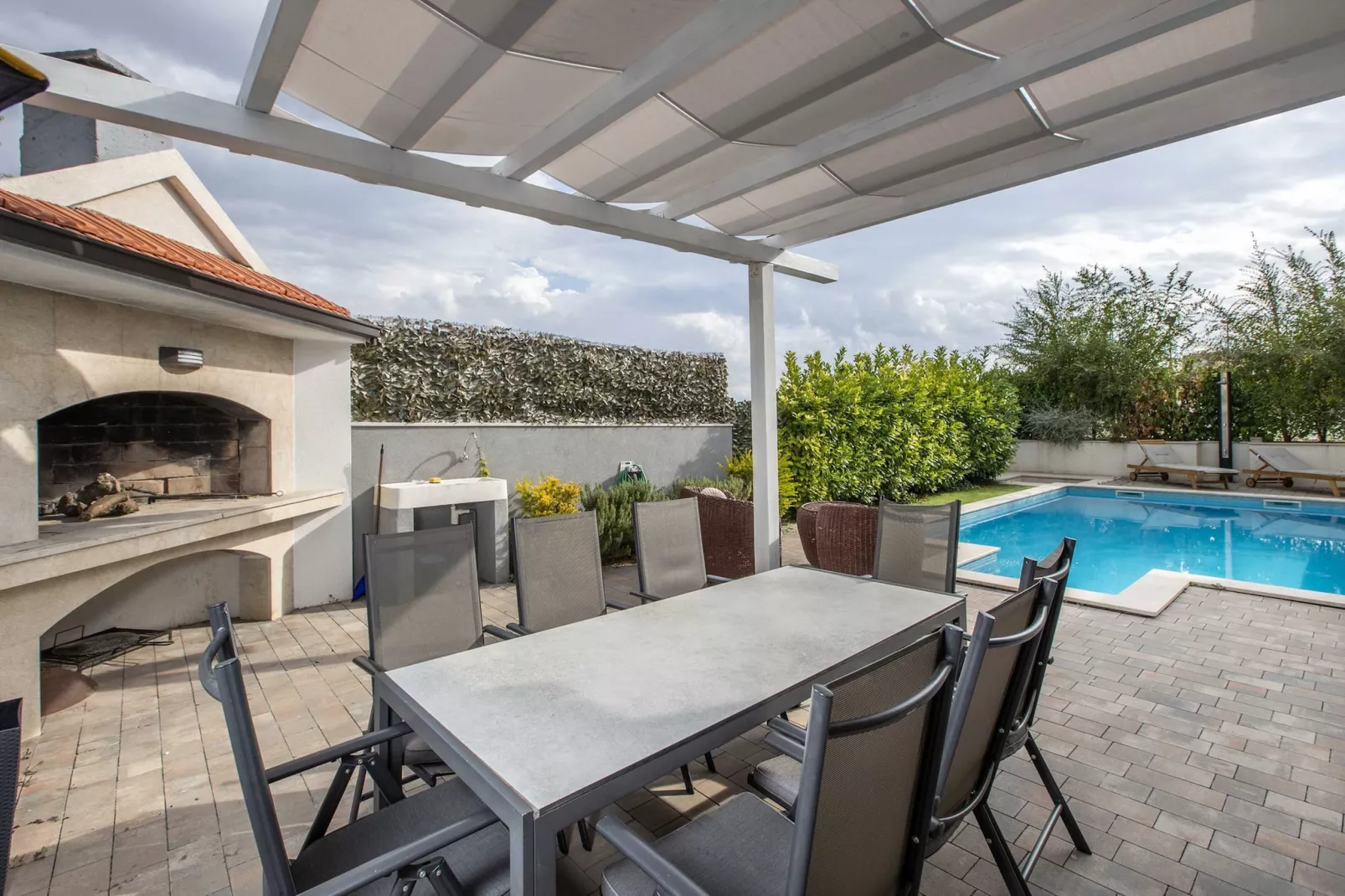 Apartment Villa Andelka- Three Bedroom Apartment with Swimming Pool-Installations