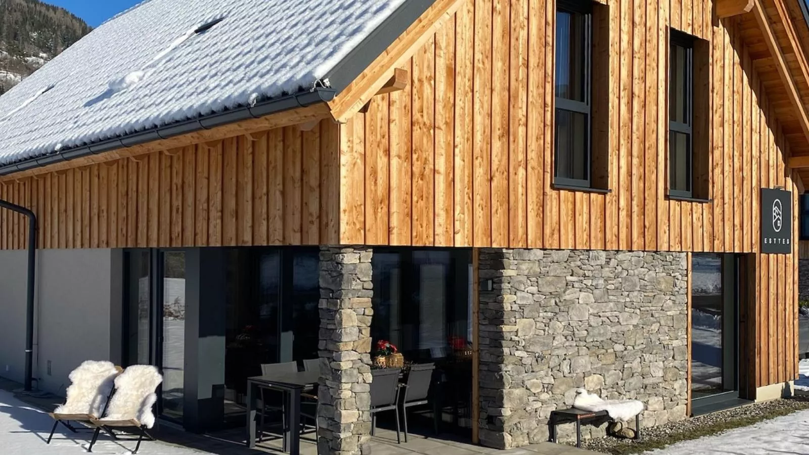 Mountain Chalet Esttes-Terrace balcony