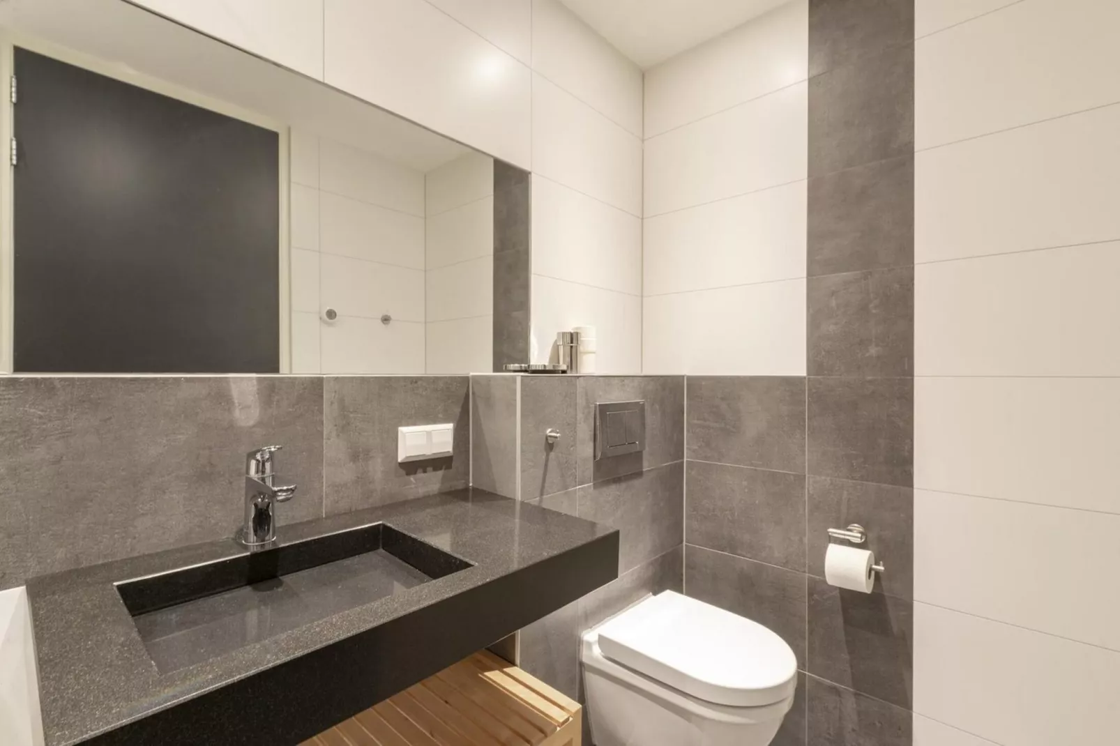 Suite Uitwaayer-Bathroom