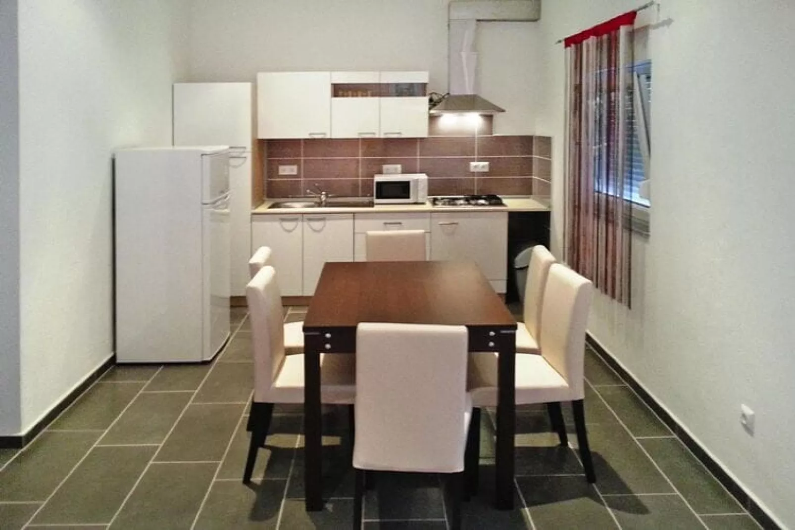 Fortune apartments, Vir-A2 Studio-Kitchen