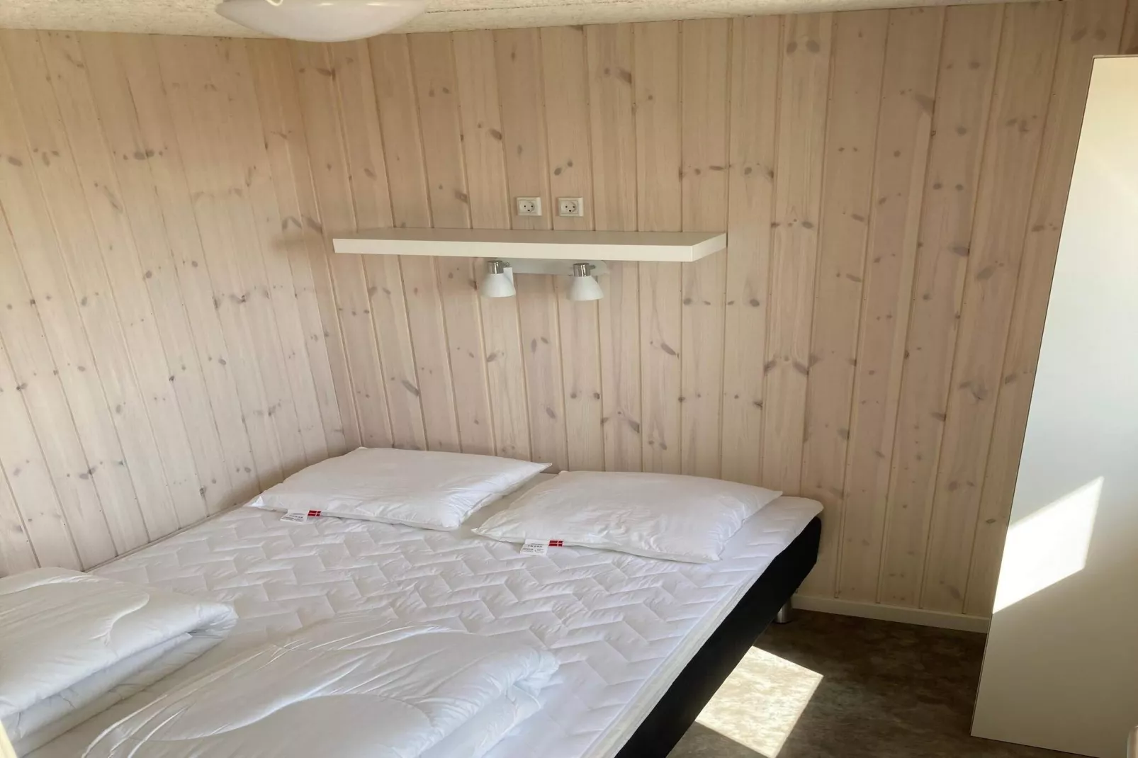 Cabin in camping resort near Sommerland-Indoor
