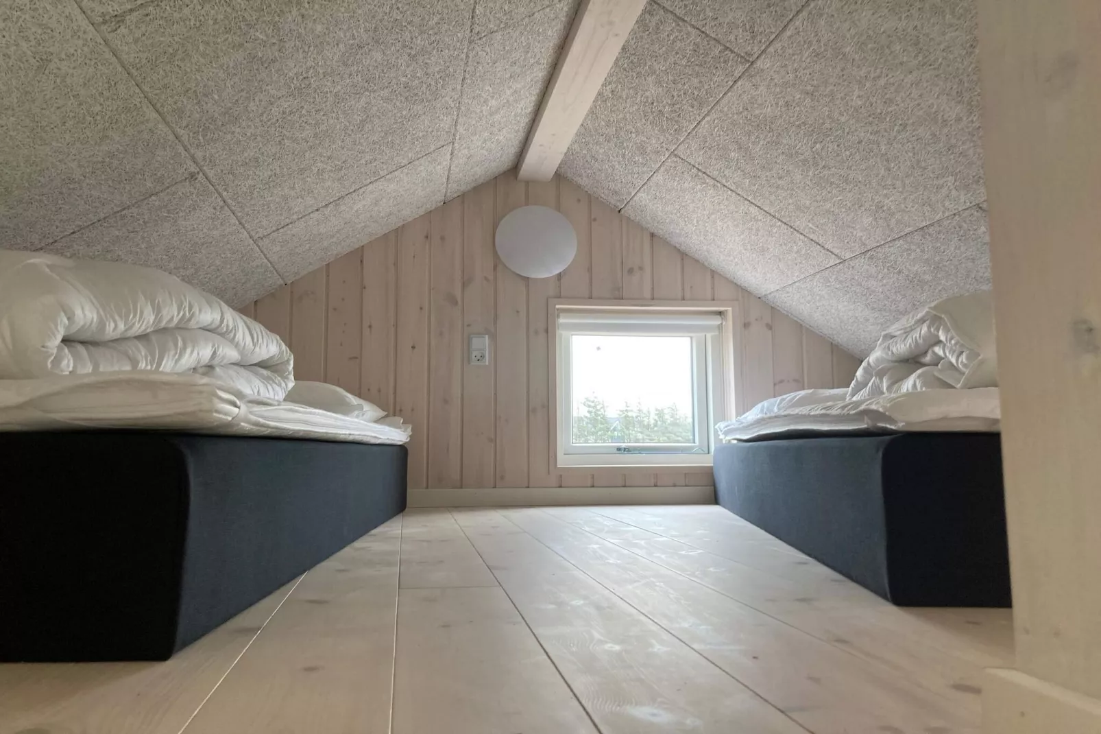 Pretty cabin in camping resort-Indoor