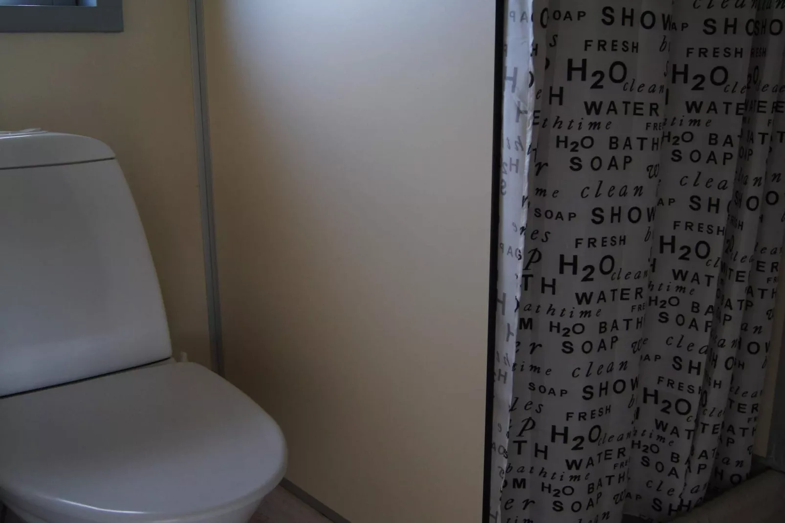 Kahyt med toilet og brusebad(L5)-Indoor