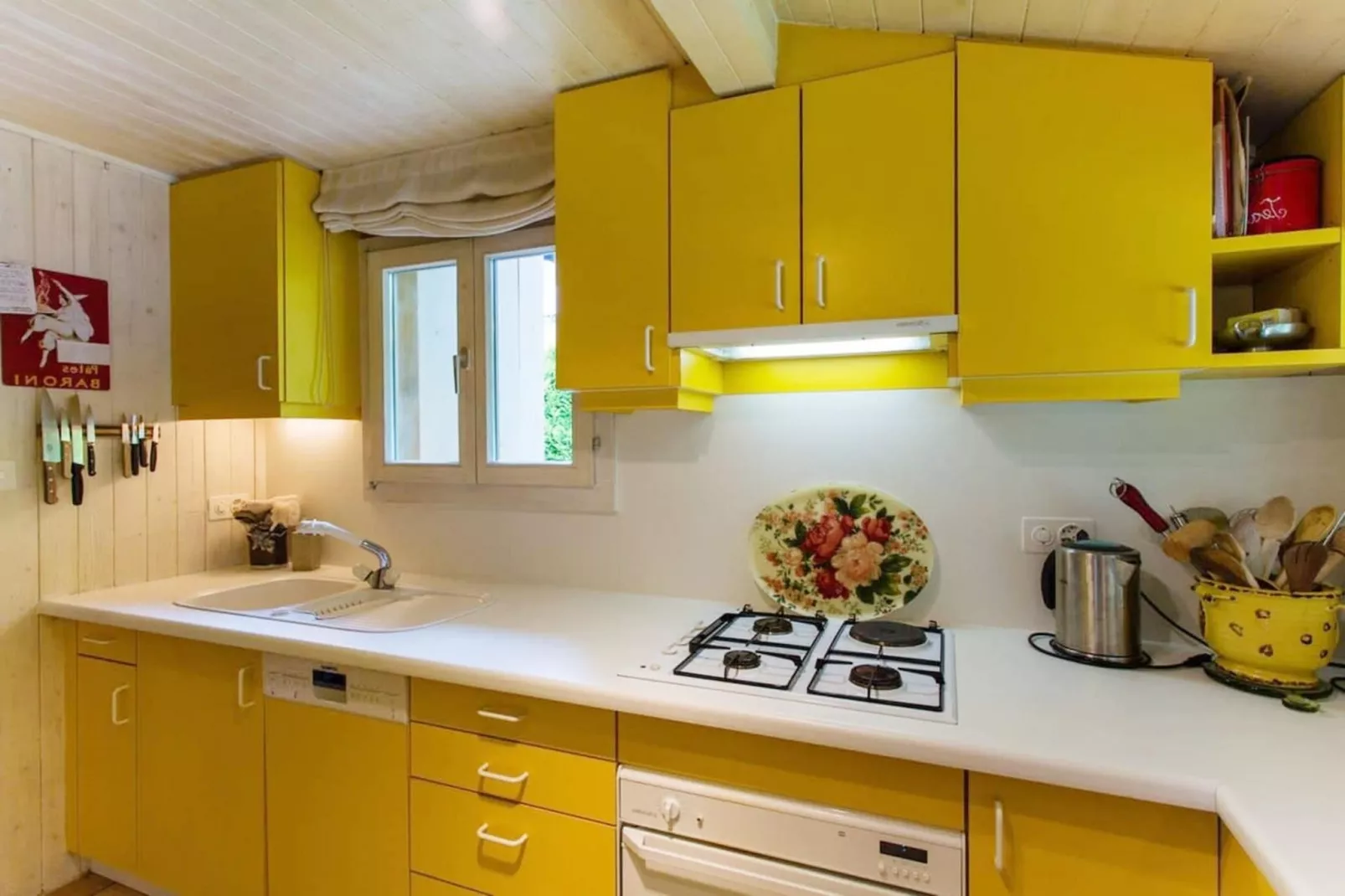 ALP SUNRISE-Kitchen