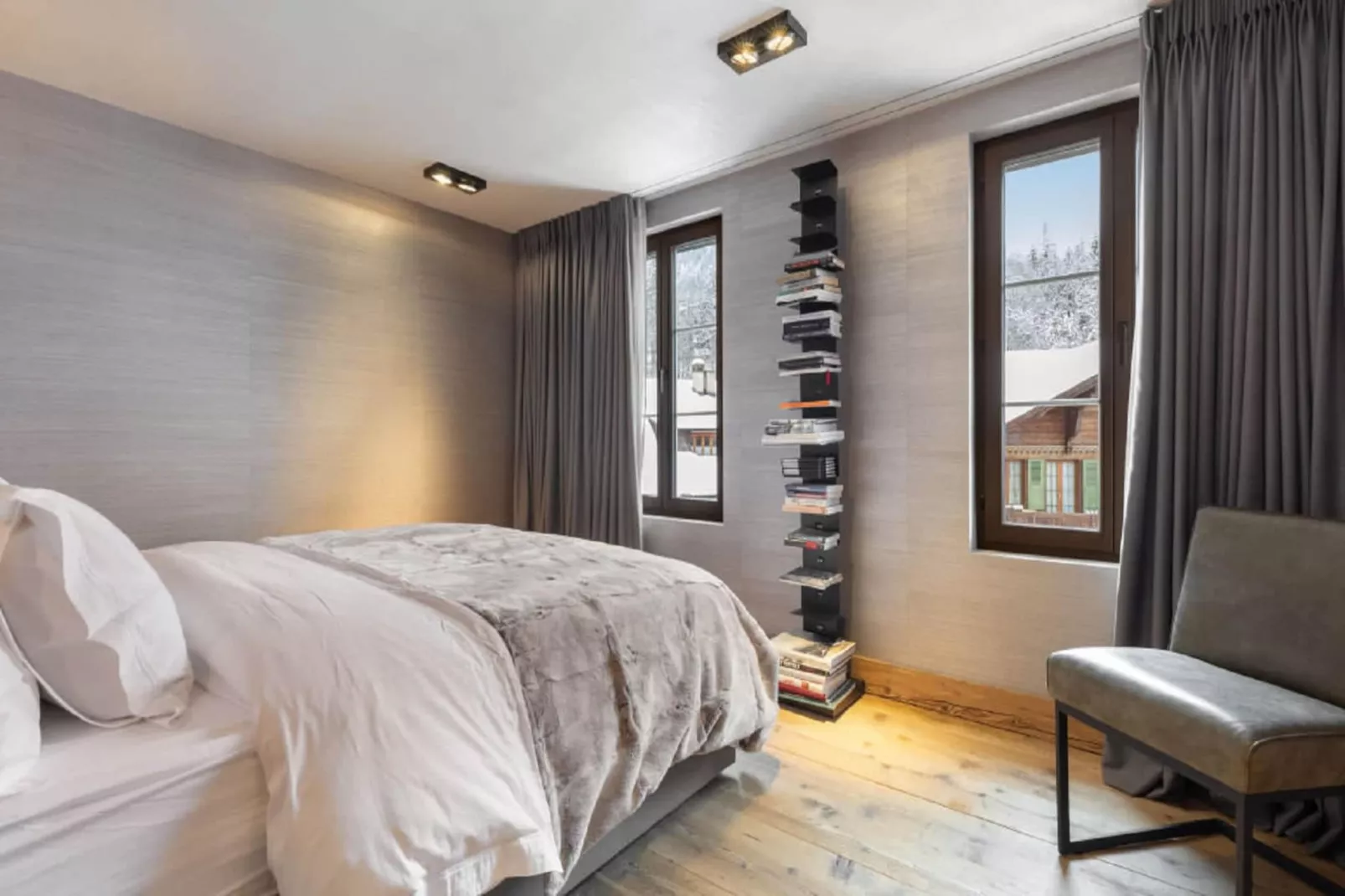 Modern Luxury Duplex In Central Gstaad-Bedroom