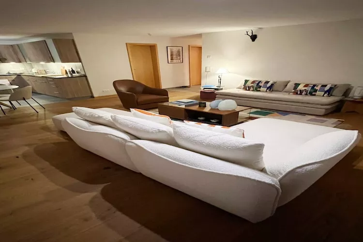 Great apartment close to the romantic Arnen lake-Living room