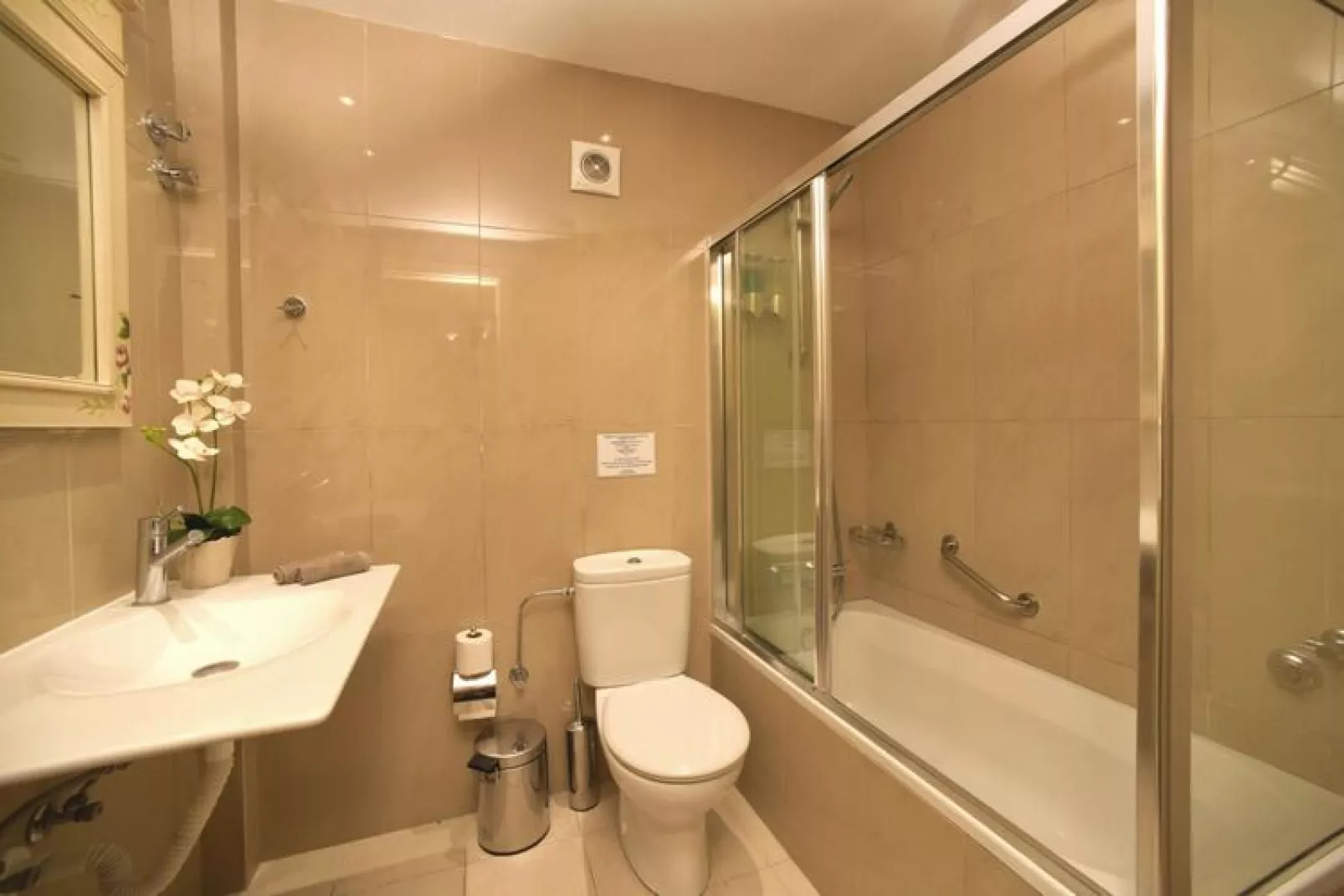Apartments Isabella Country House, Gouvia-Suite-Bathroom