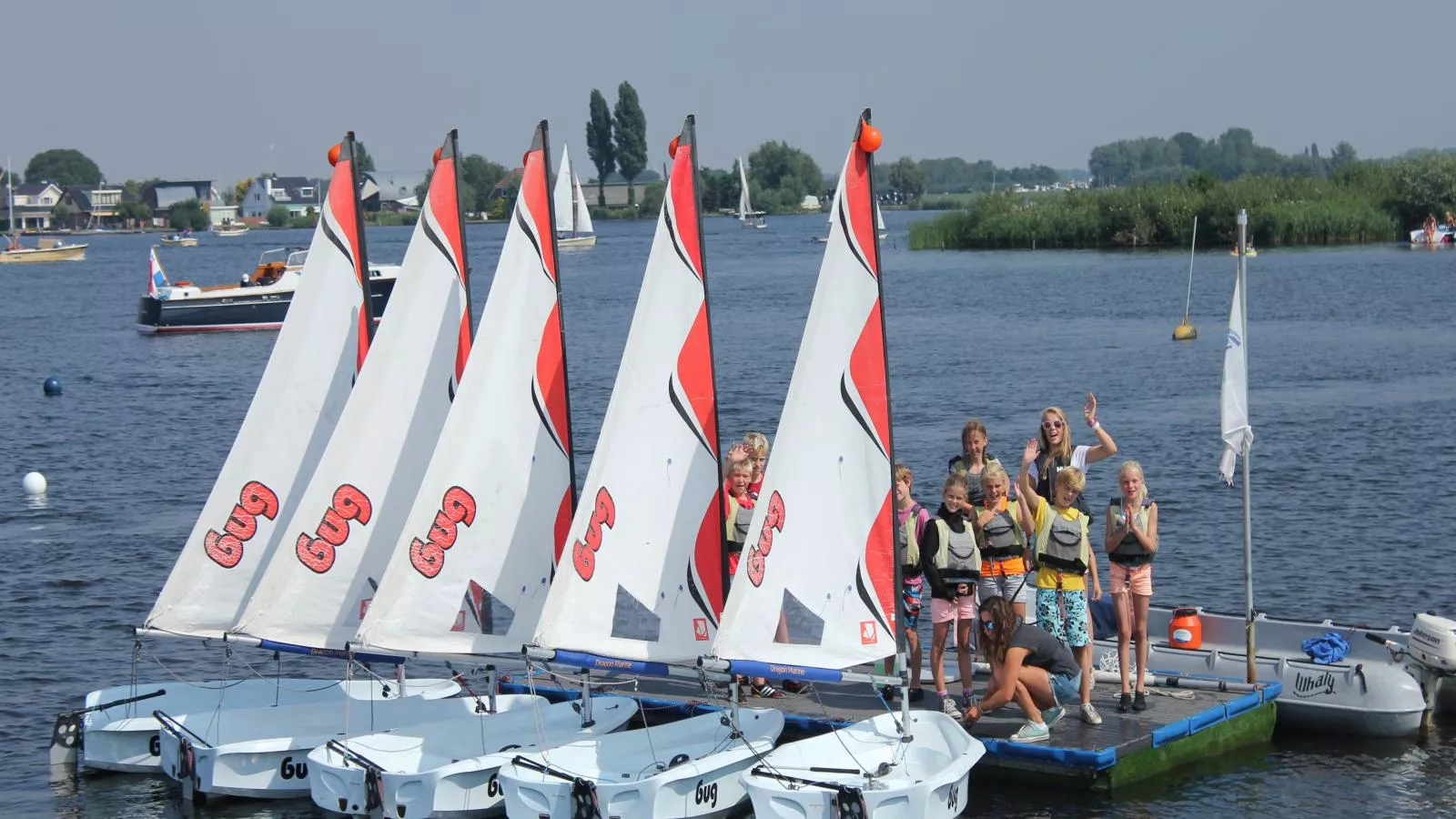 De Kaag Watersport Groepsaccommodatie - 80 pers-Areas summer 1km