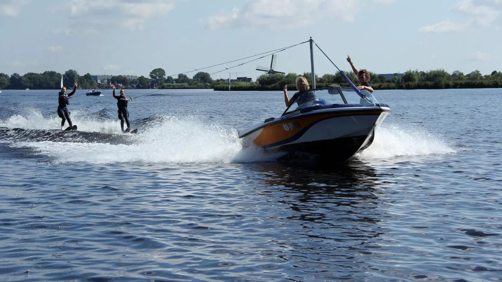 De Kaag Watersport Groepsaccommodatie - 80 pers-Areas summer 1km