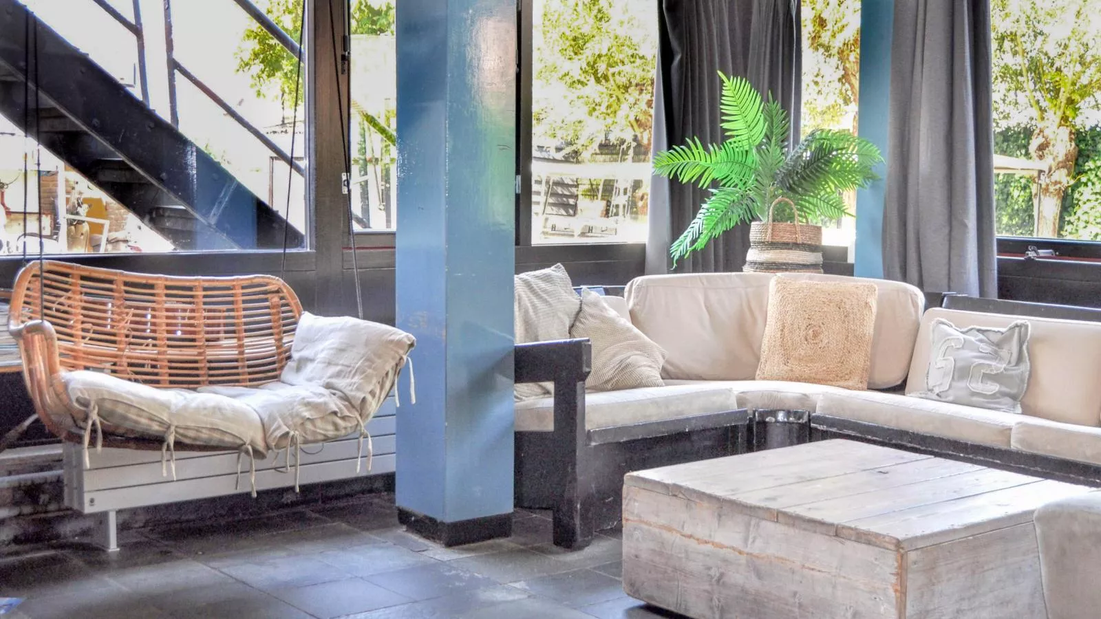 De Kaag Watersport Groepsaccommodatie - 50 pers-Living room