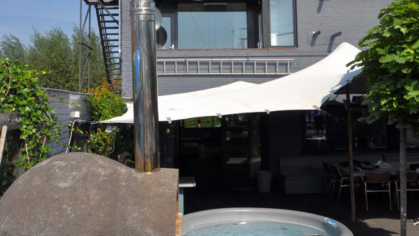 De Kaag Watersport Groepsaccommodatie - 30 pers-Exterior summer