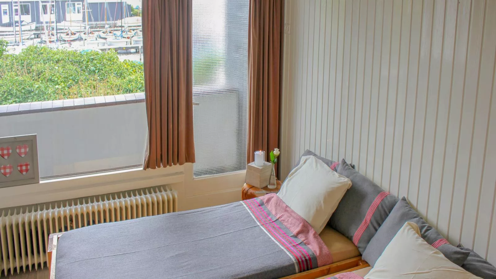 De Kaag Watersport Groepsaccommodatie - 30 pers-Bedroom