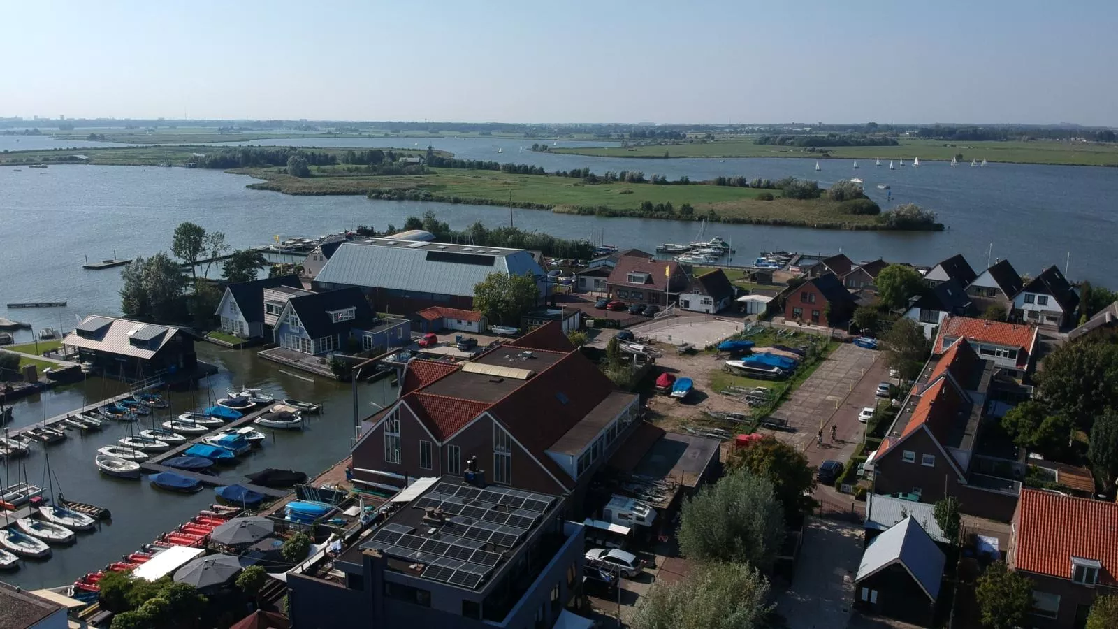 De Kaag Watersport Groepsaccommodatie - 30 pers-Exterior summer