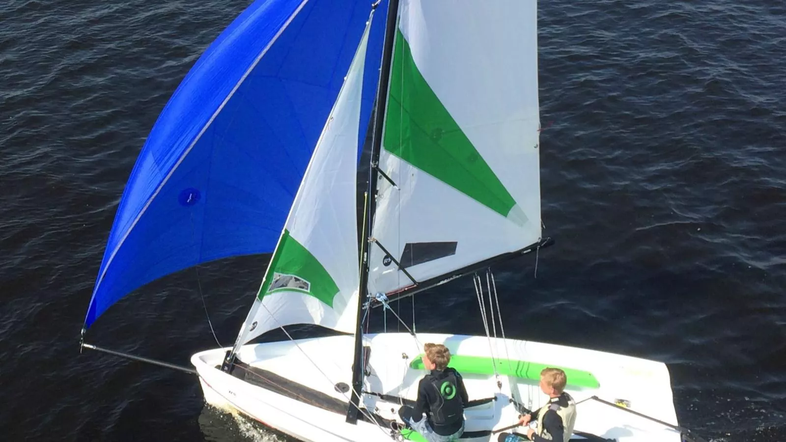 De Kaag Watersport Groepsaccommodatie - 30 pers-Areas summer 1km