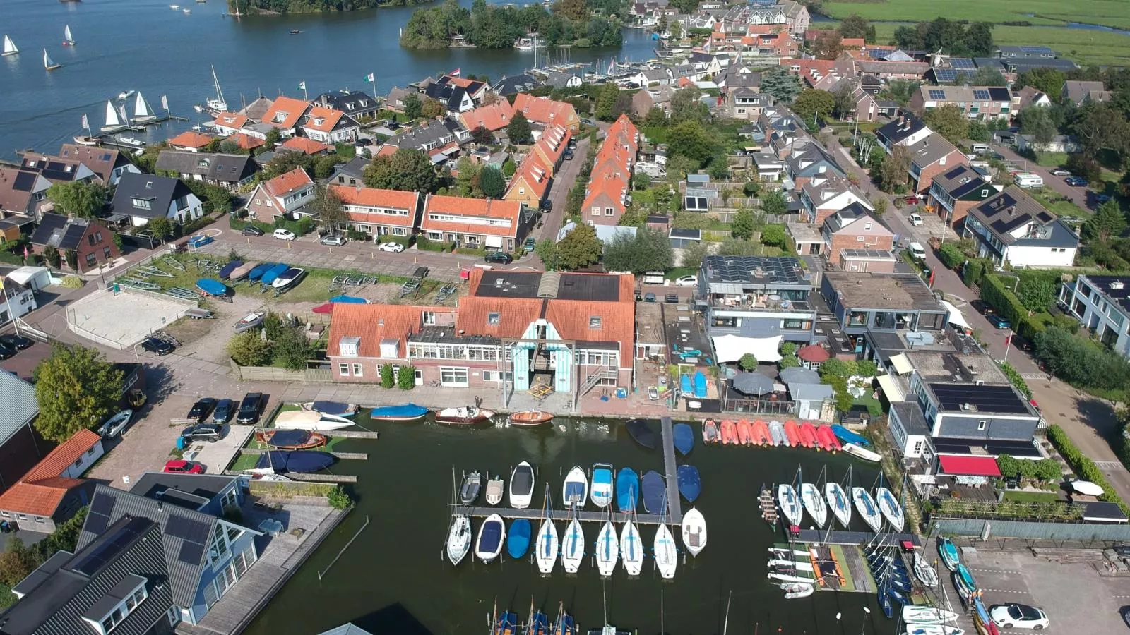 De Kaag Watersport Groepsaccommodatie - 30 pers-Areas summer 1km