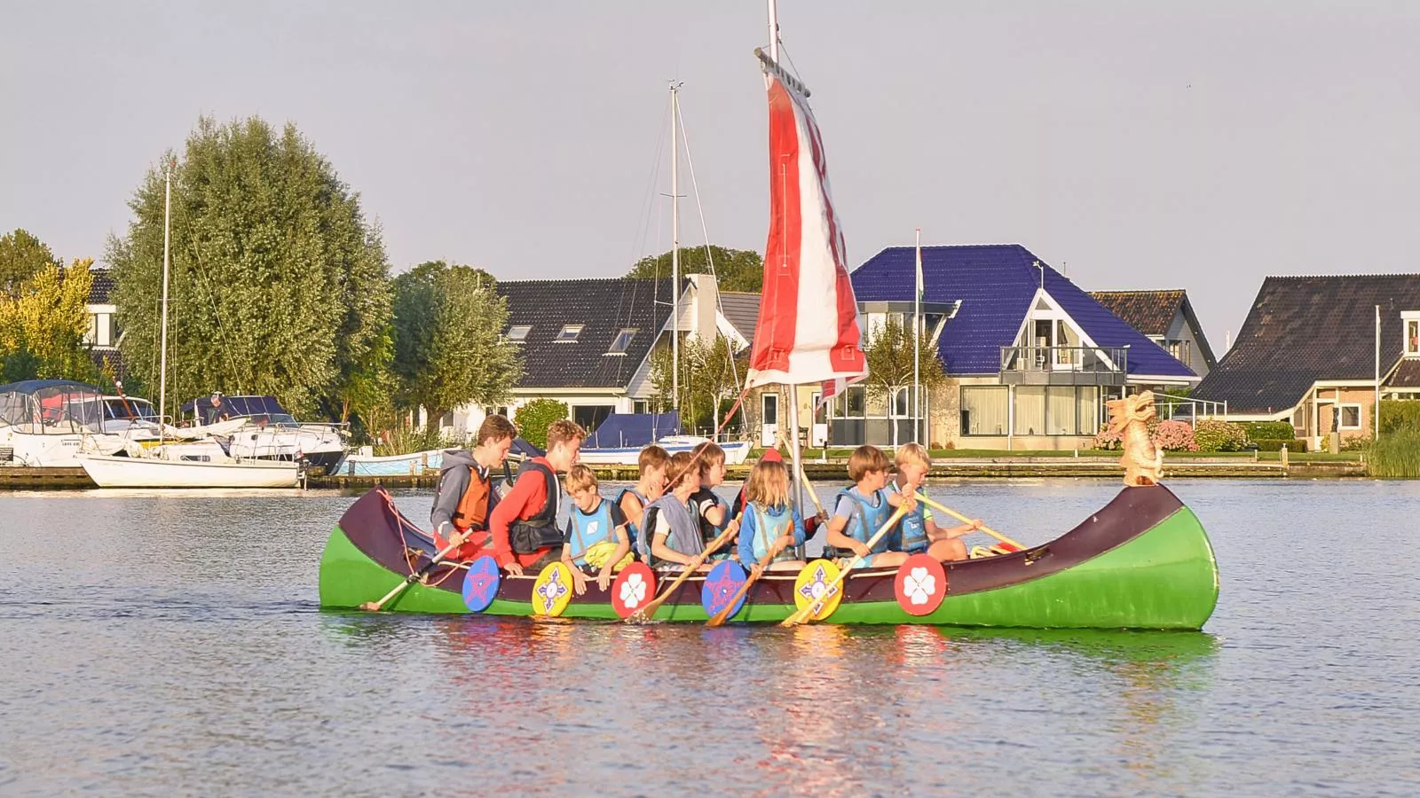 De Kaag Watersport Groepsaccommodatie - 30 pers-Areas summer 1km