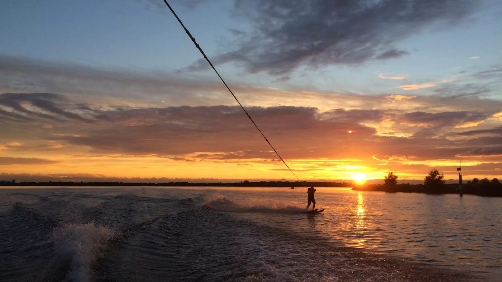 De Kaag Watersport Groepsaccommodatie - 30 pers-Areas summer 1km