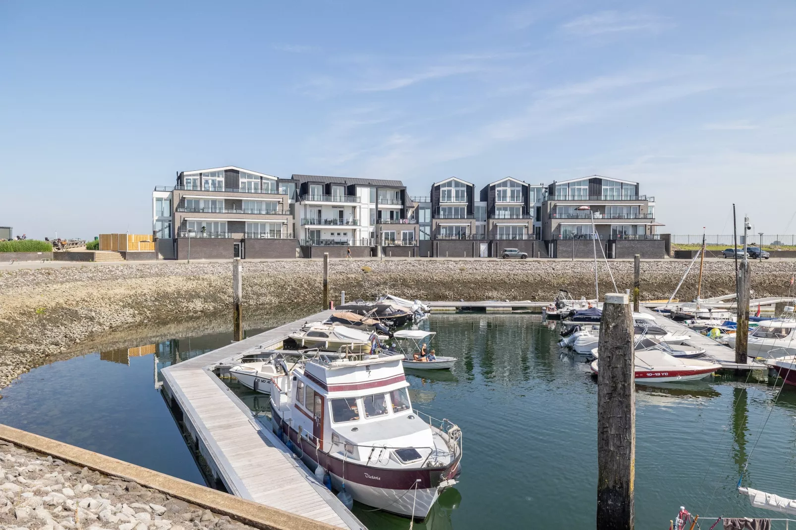 Luxe appartement Vista Maris 'Laguna Beach House' - Havenweg 8-32  Sint-Annaland Oosterschelde-Exterior summer