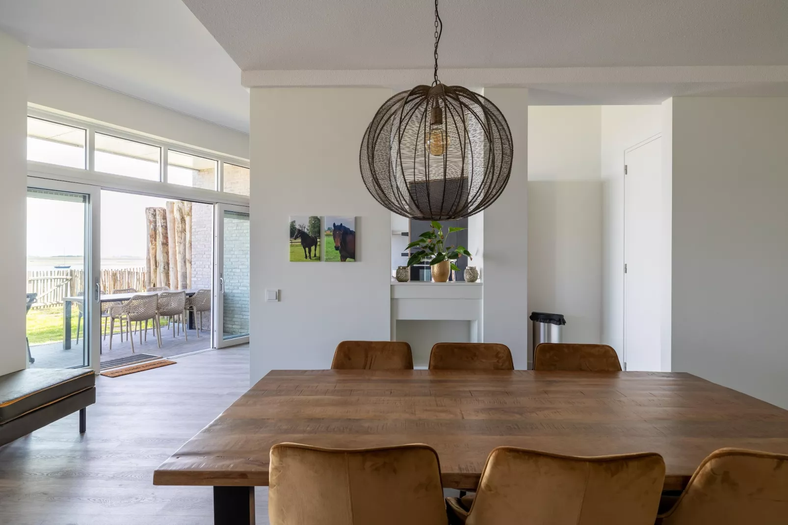 Luxe appartement Vista Maris 'Laguna Beach House' - Havenweg 8-32  Sint-Annaland Oosterschelde-Dining room