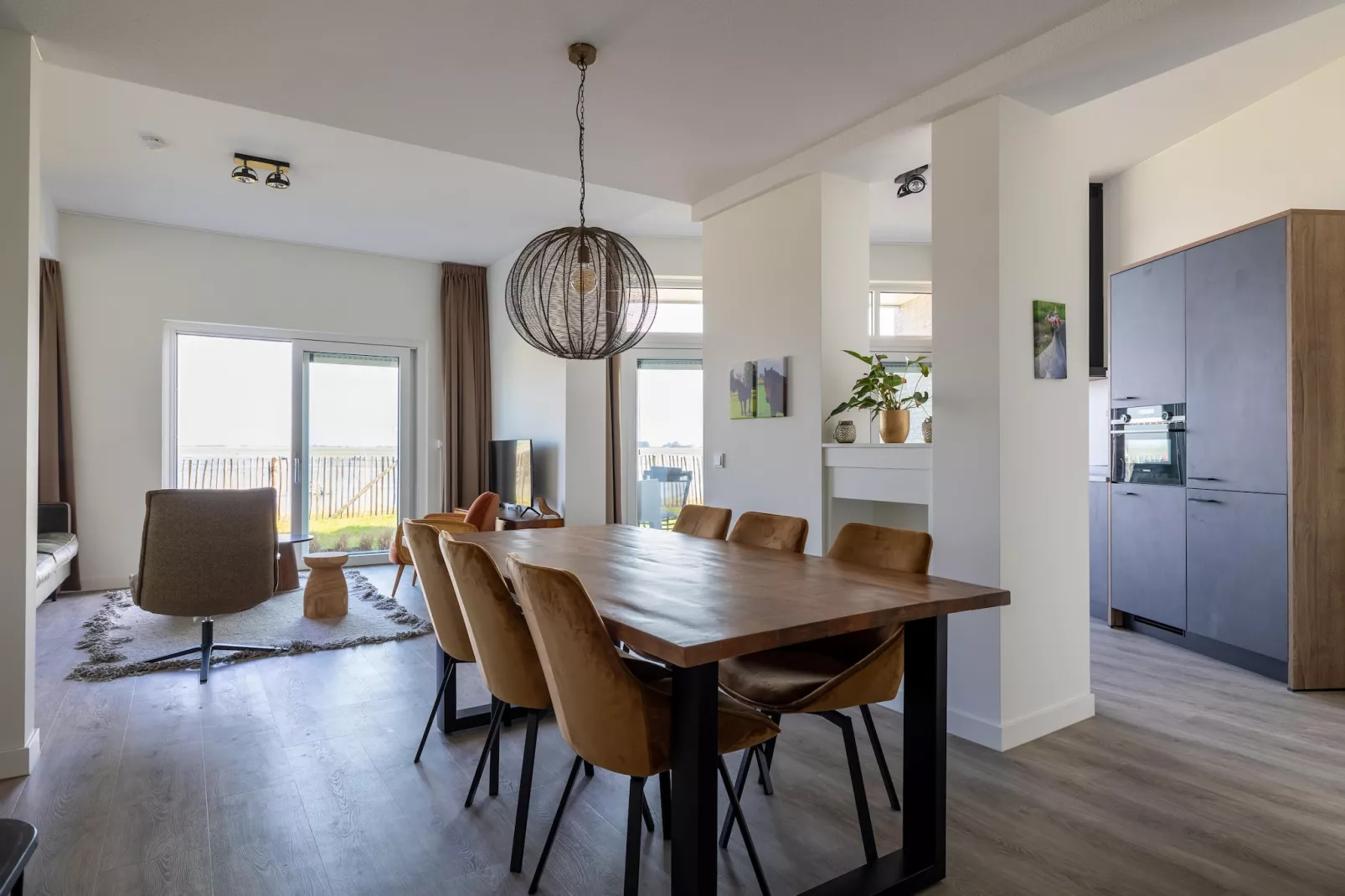 Luxe appartement Vista Maris 'Laguna Beach House' - Havenweg 8-32  Sint-Annaland Oosterschelde-Dining room