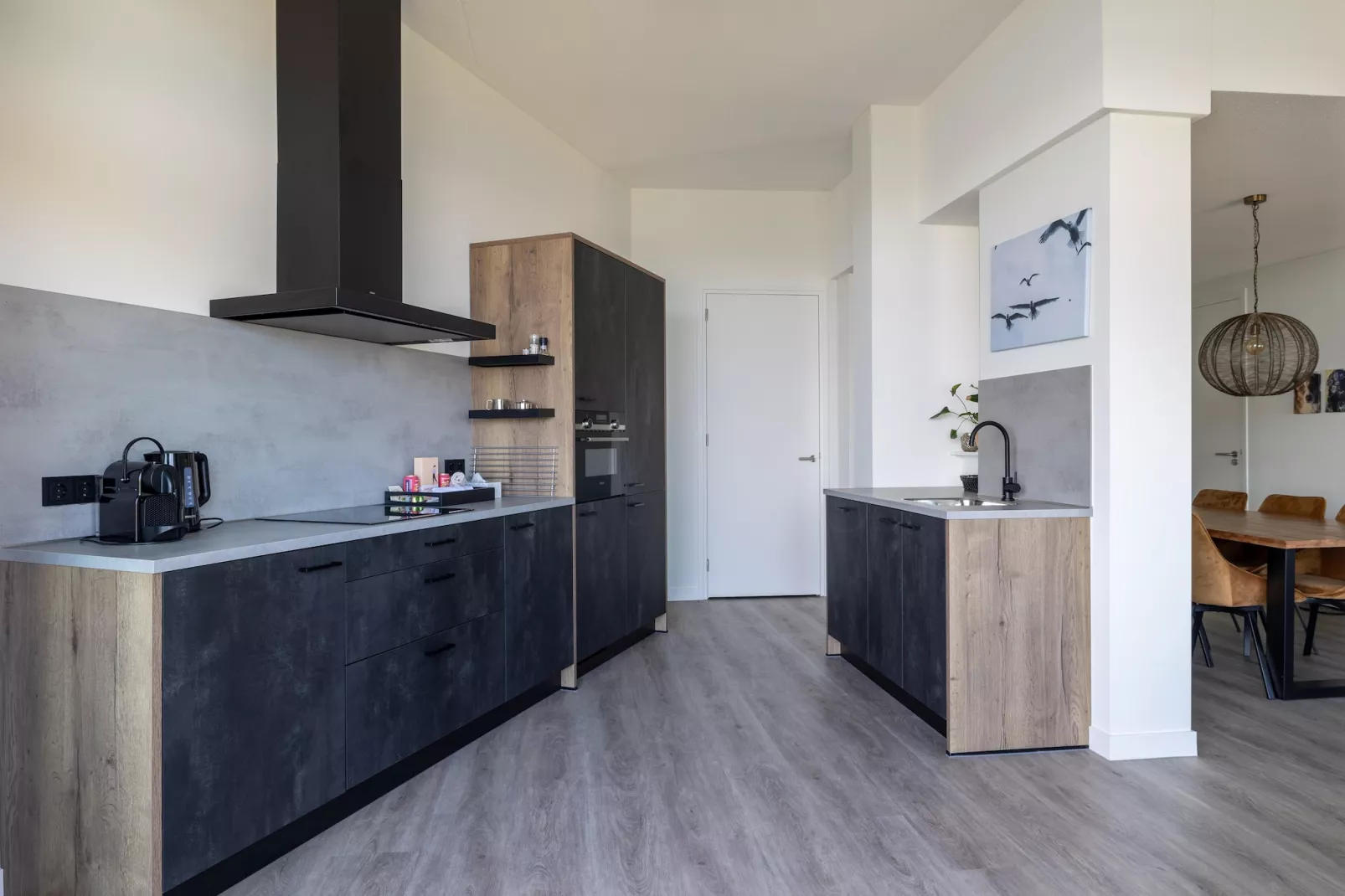 Luxe appartement Vista Maris 'Laguna Beach House' - Havenweg 8-32  Sint-Annaland Oosterschelde-Kitchen