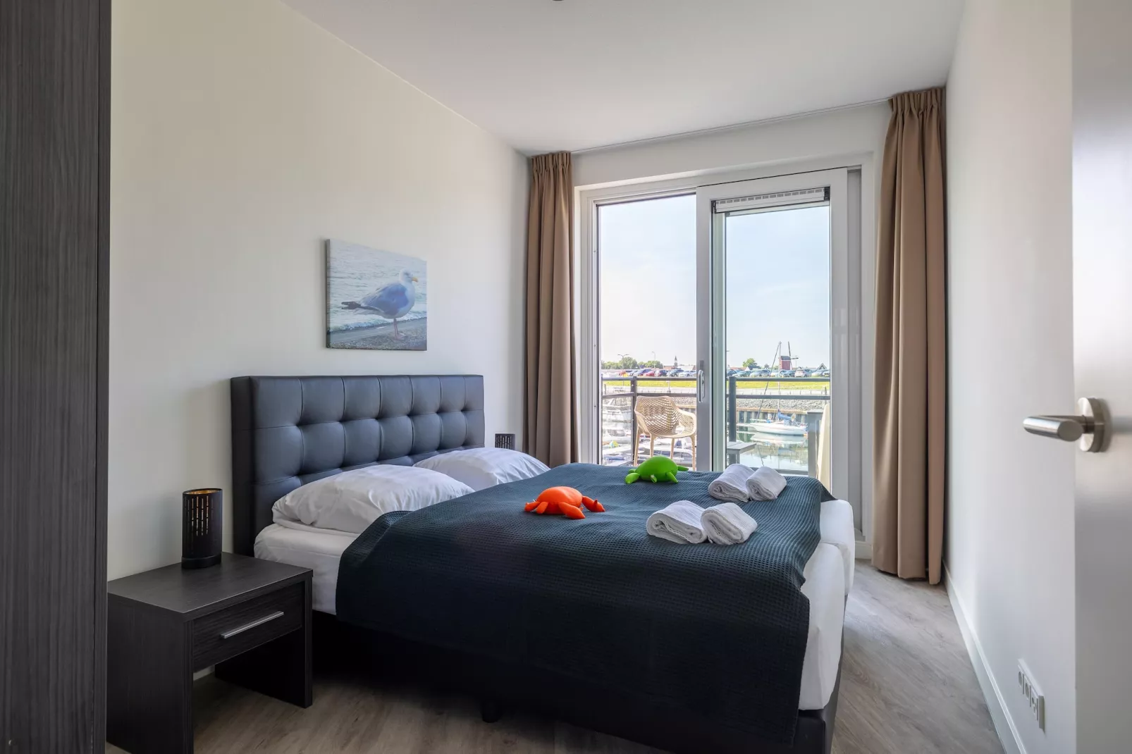 Luxe appartement Vista Maris 'Laguna Beach House' - Havenweg 8-32  Sint-Annaland Oosterschelde-Bedroom