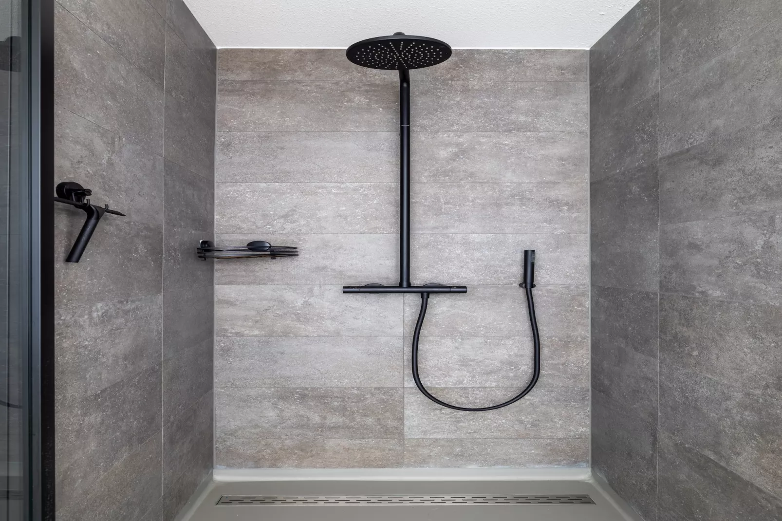 Luxe appartement Vista Maris 'Laguna Beach House' - Havenweg 8-32  Sint-Annaland Oosterschelde-Bathroom