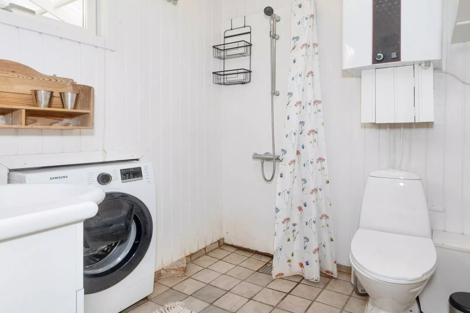 Retraite paisible au bord de l  eau-By Traum-Intérieur