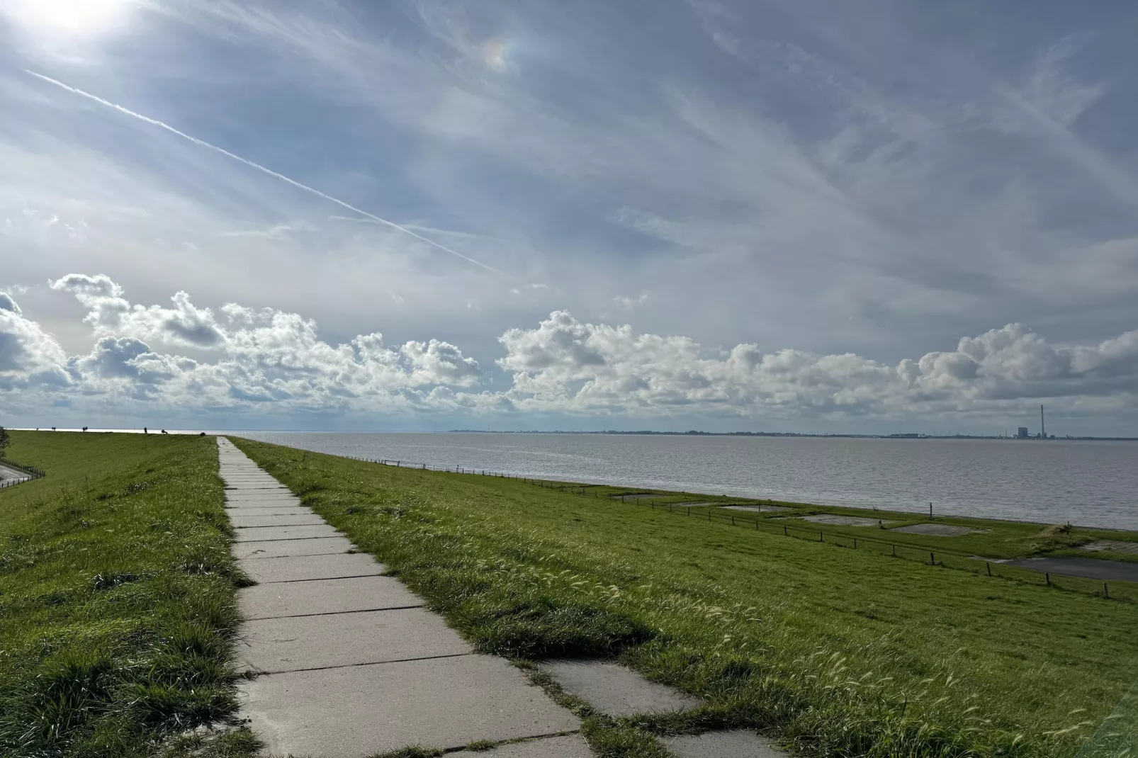 Friesenkoje Tossens-Areas summer 1km