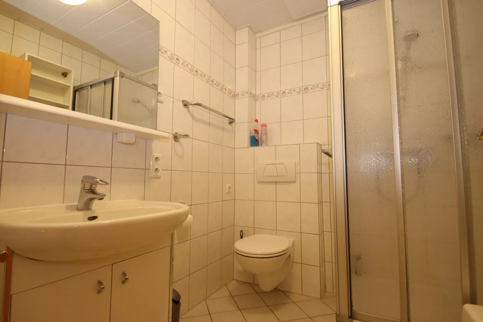 Ferienbungalow in Dornumersiel-Bathroom