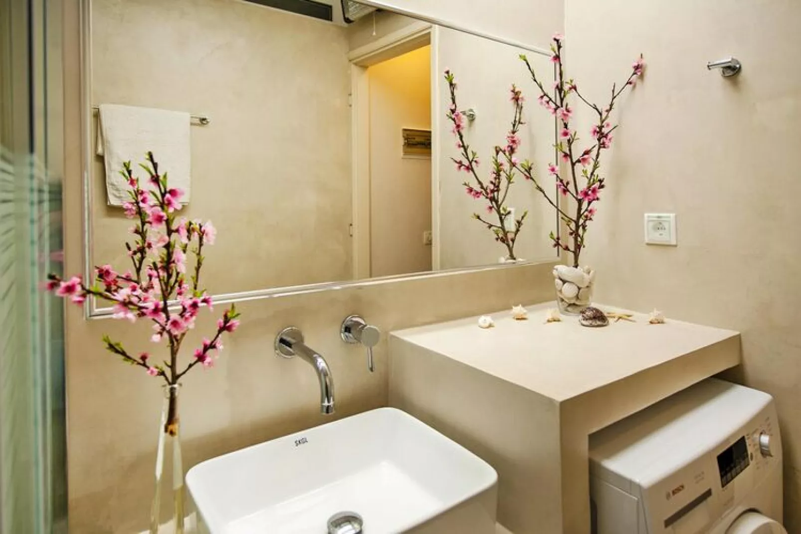 Apartments Manto, Barbati-Studio, ground floor-Bathroom