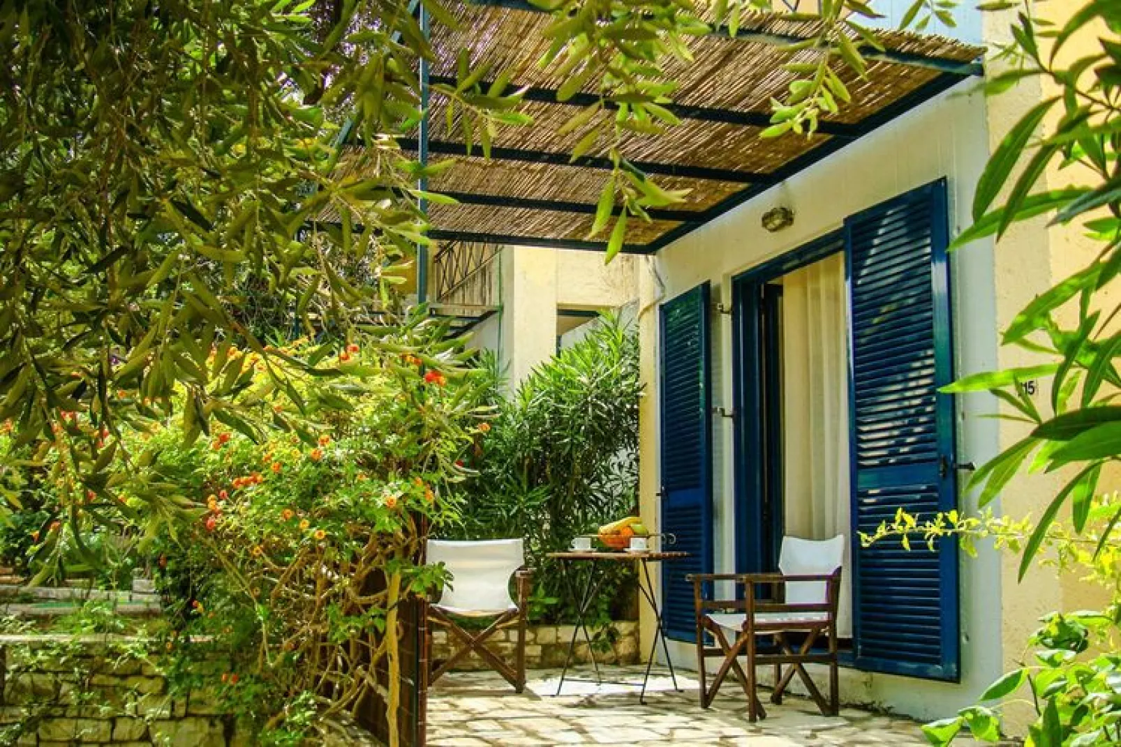 Apartments Manto, Barbati-Studio, ground floor-Gardens summer