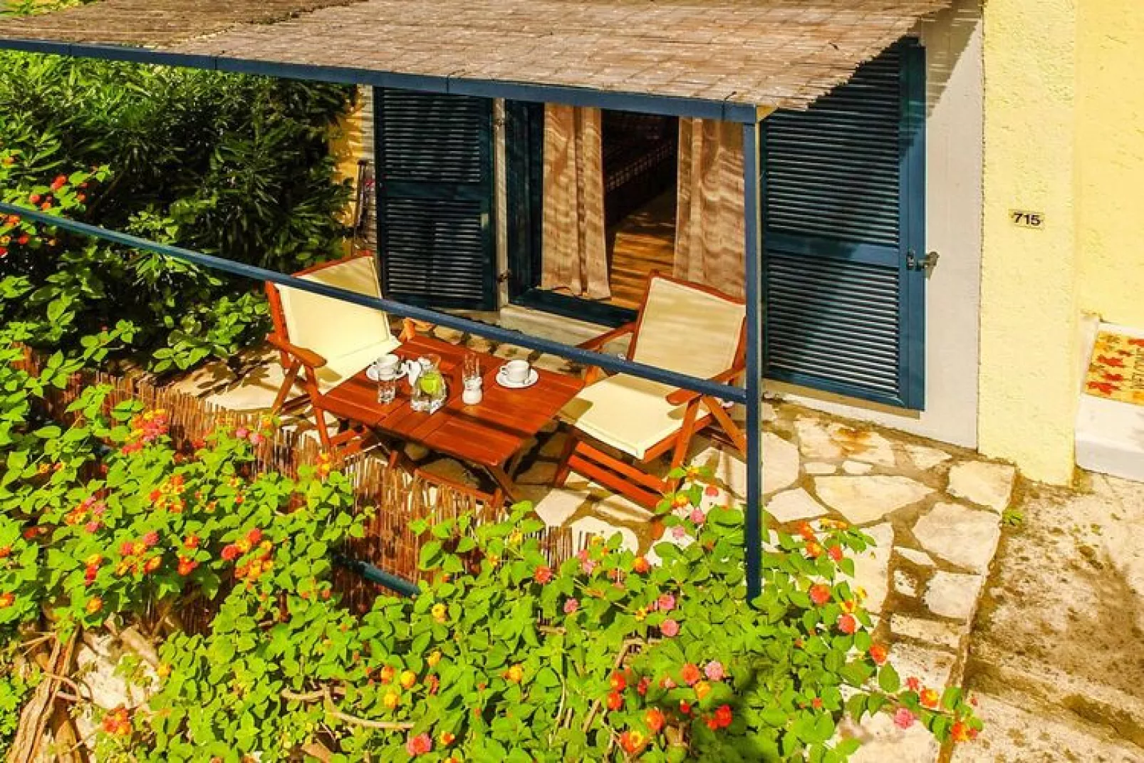 Apartments Manto, Barbati-Studio, ground floor-Gardens summer