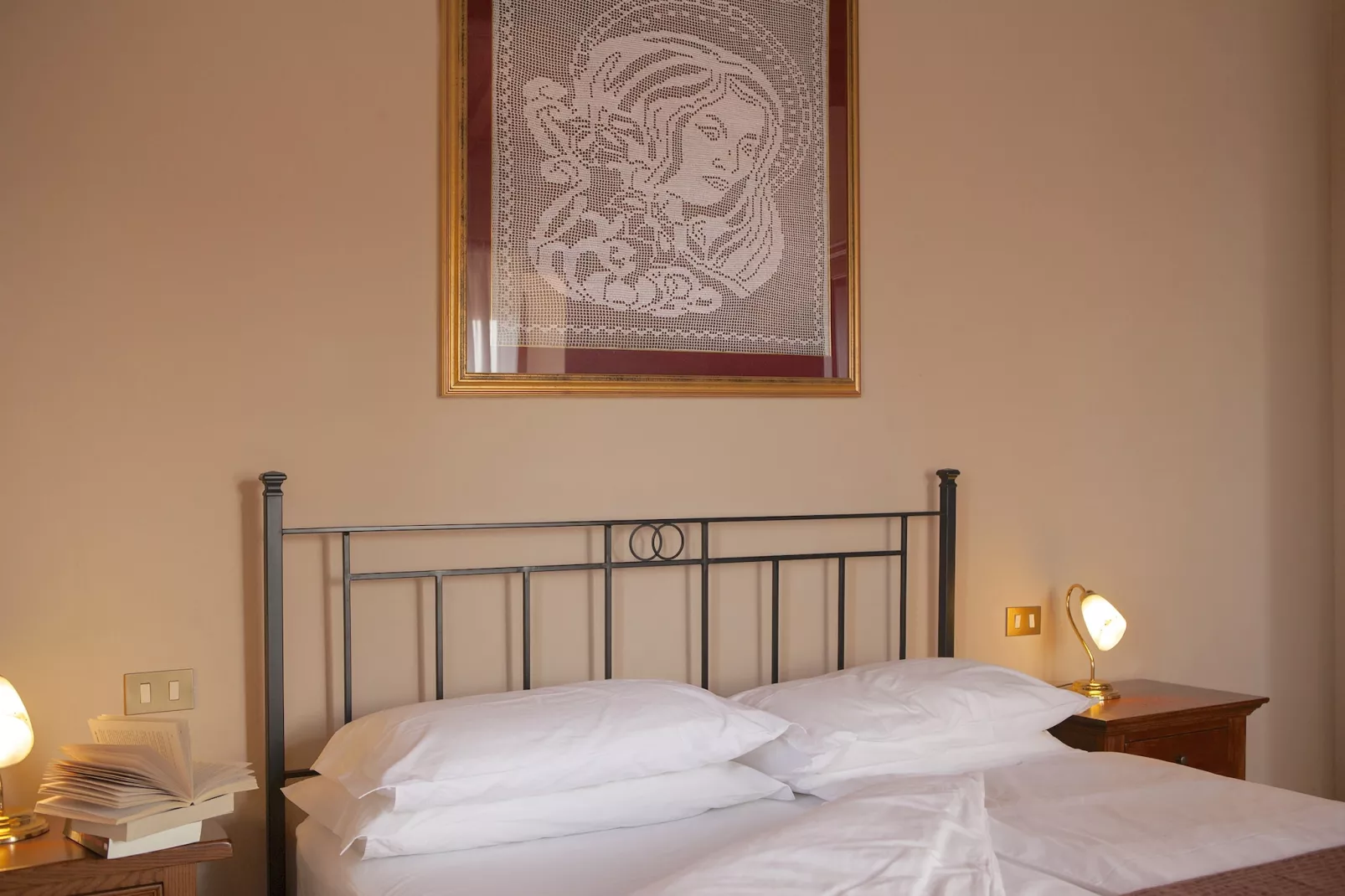 Cipresso-Bedroom