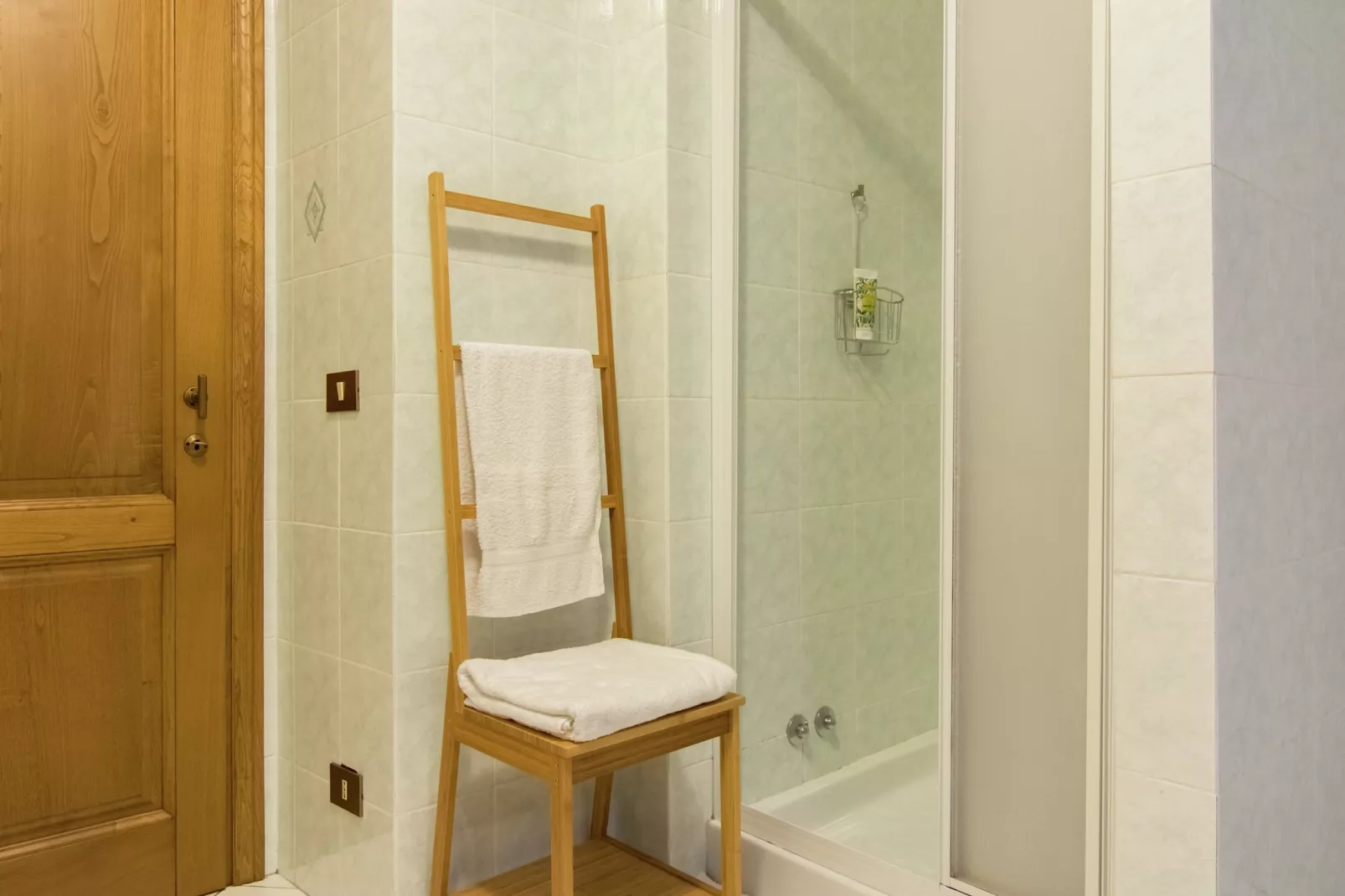 Ulivo-Bathroom