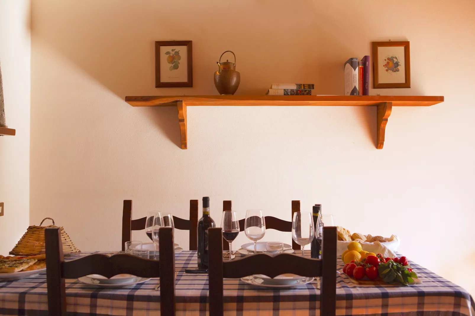 Pino-Esszimmer