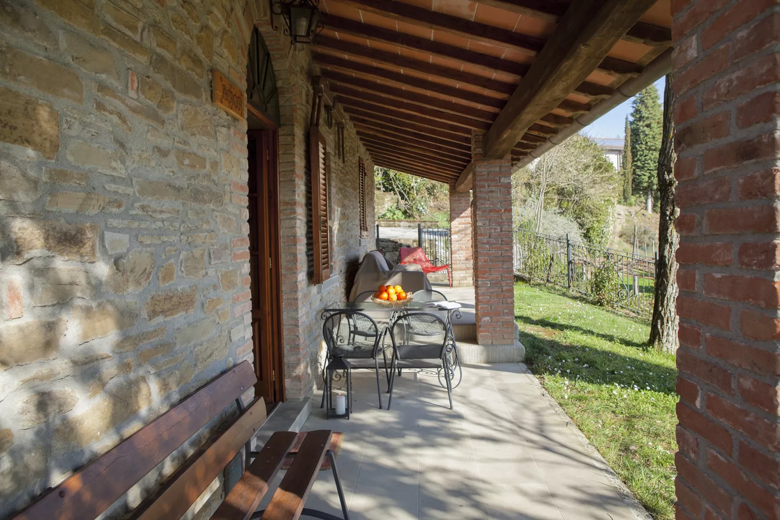 Acacia-Terrace balcony